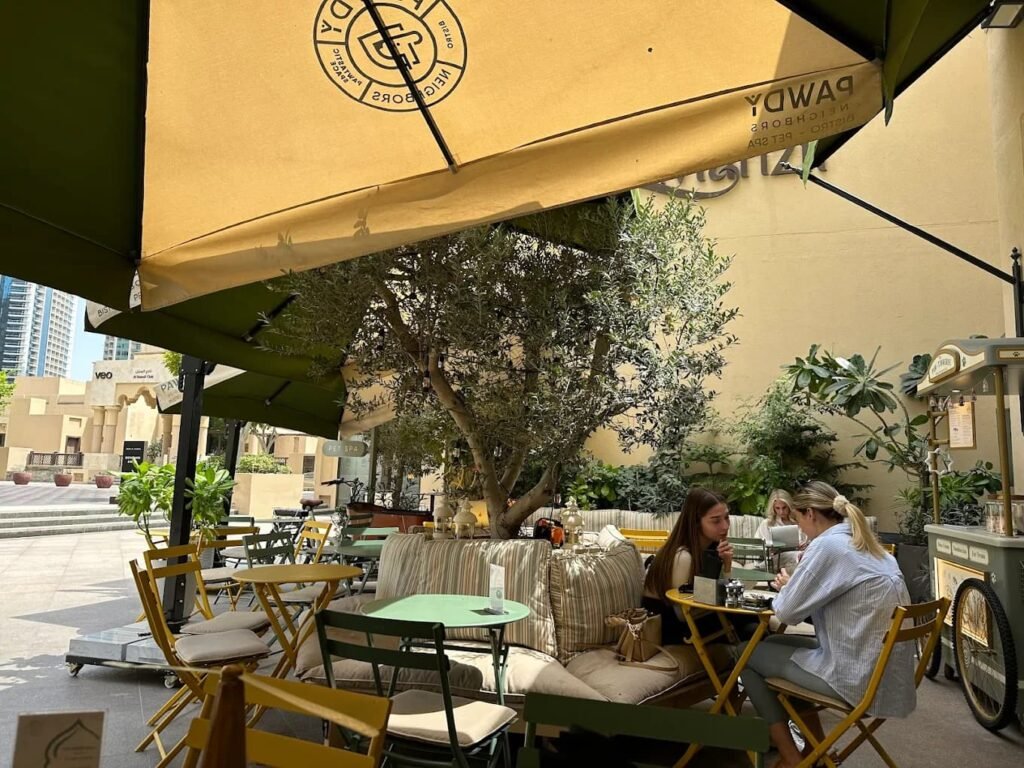 Pet-friendly outdoor dining area at Pawdy Neighbors.