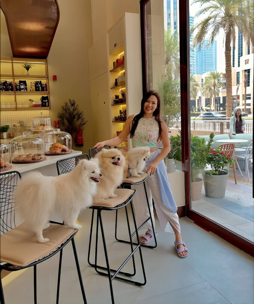 Pet-friendly indoor seating and cafe atmosphere at Pawdy Neighbors.